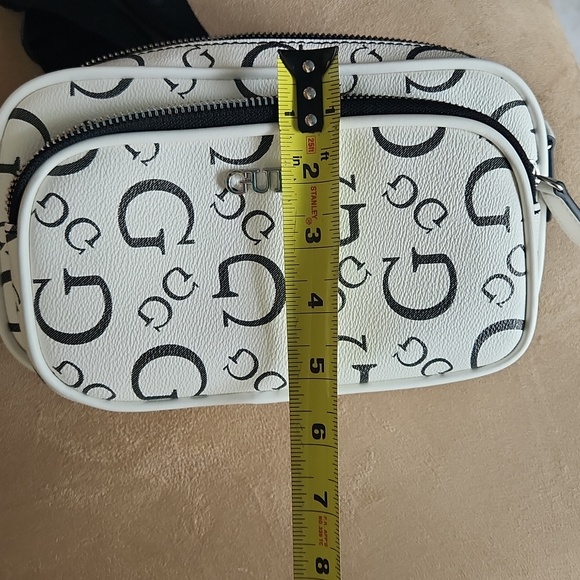guess mini sling backpack Factory Evan Color-Block Crossbody NWT Guess white black